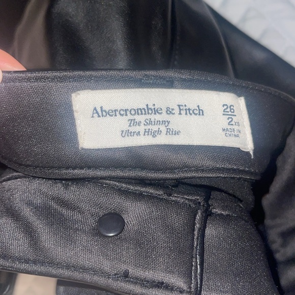 Abercrombie faux leather pants - Picture 4 of 4